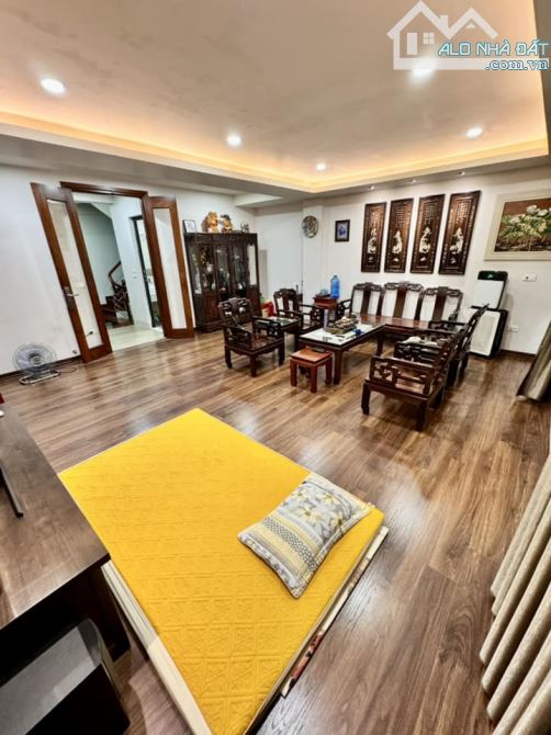 Lòng xào dưa, Hào Nam Đống Đa KD-Ô tô  tránh -thang máy -62m -7 tầng -mt 6m - 4