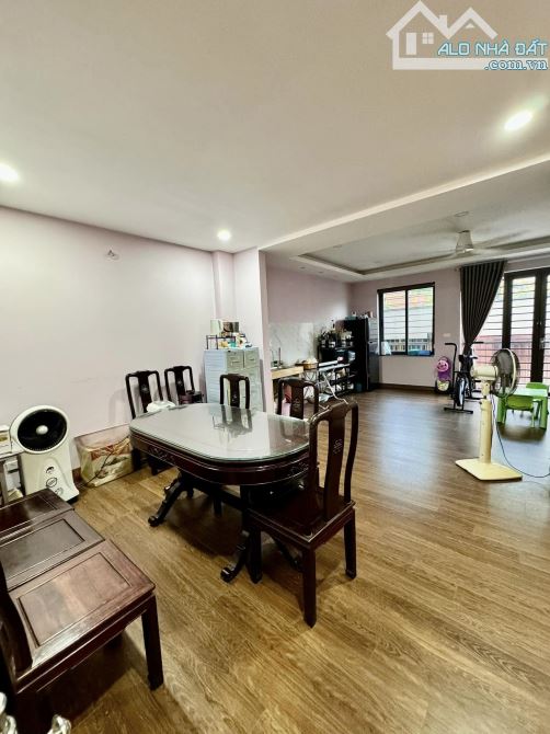 Lòng xào dưa, Hào Nam Đống Đa KD-Ô tô  tránh -thang máy -62m -7 tầng -mt 6m - 5