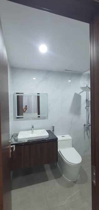 BÁN NHÀ ĐÀM QUANG TRUNG - LONG BIÊN - 42M2 - 5 TẦNG - 6