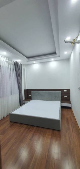 BÁN NHÀ ĐÀM QUANG TRUNG - LONG BIÊN - 42M2 - 5 TẦNG - 7