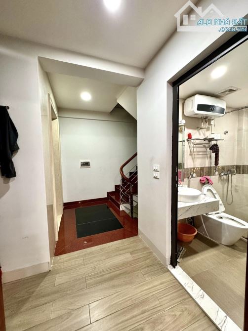 Lòng xào dưa, Hào Nam Đống Đa KD-Ô tô  tránh -thang máy -62m -7 tầng -mt 6m - 7