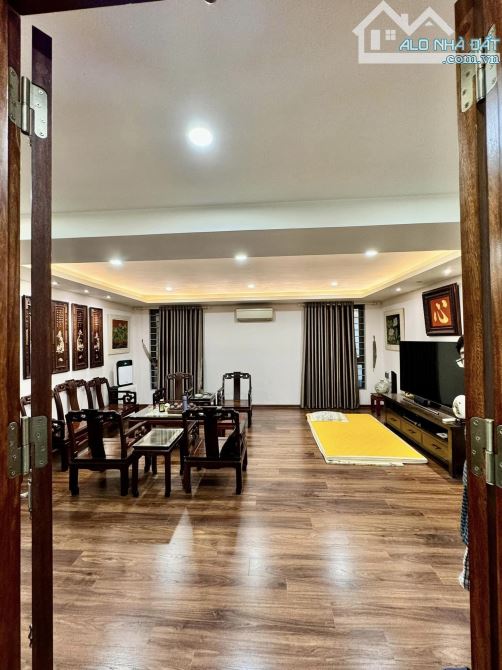 Lòng xào dưa, Hào Nam Đống Đa KD-Ô tô  tránh -thang máy -62m -7 tầng -mt 6m - 9