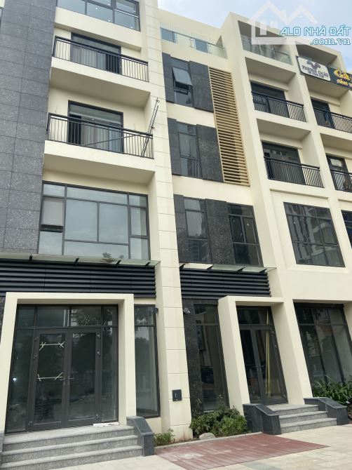 Bán liền kề khu 6TH Element Tây Hồ Tây Hà Nội - Diện tích 108m  xây 4 tầng - 1