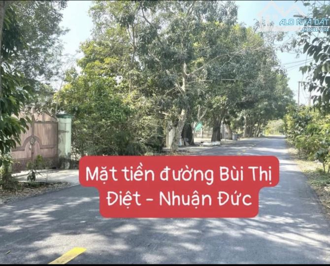 Cần bán đất+nhà Cấp4 mặt tiền đường Bùi Thị Điệt xã Nhuận Đức Củ Chi 600m2 200 thổ