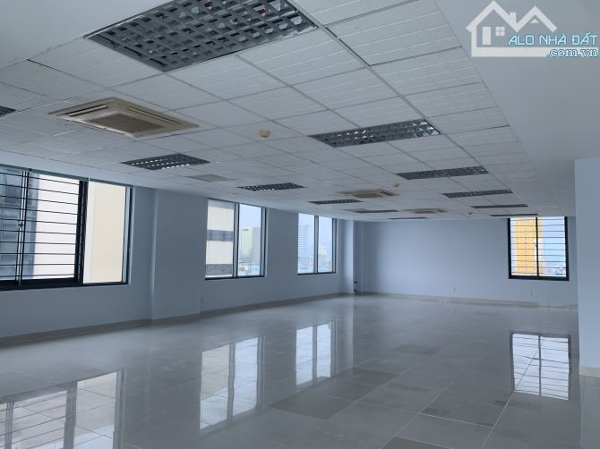 TOP 6 VĂN PHÒNG 200 – 300 M2 GIÁ CHỈ TỪ 160.000D/M2. THÁNG 9/2024. OFFICE DANANG - 1