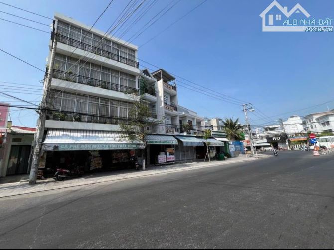 Nhà 4 Tầng Đường Tôn Thất Tùng Nha Trang ngang 9,5m - 1