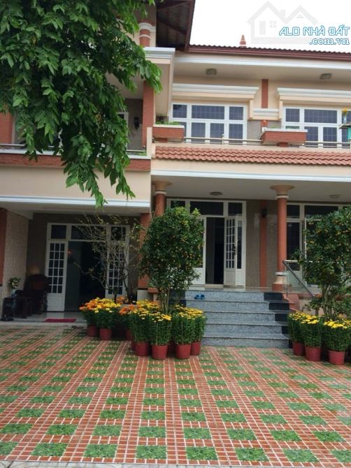 CĂN HỘ DỊCH VỤ 7 TẦNG-DƯƠNG BÁ TRẠC - Q8- GIÁP Q.5- DT: 16.8*39M (572M2)- 90 TỶ - 1