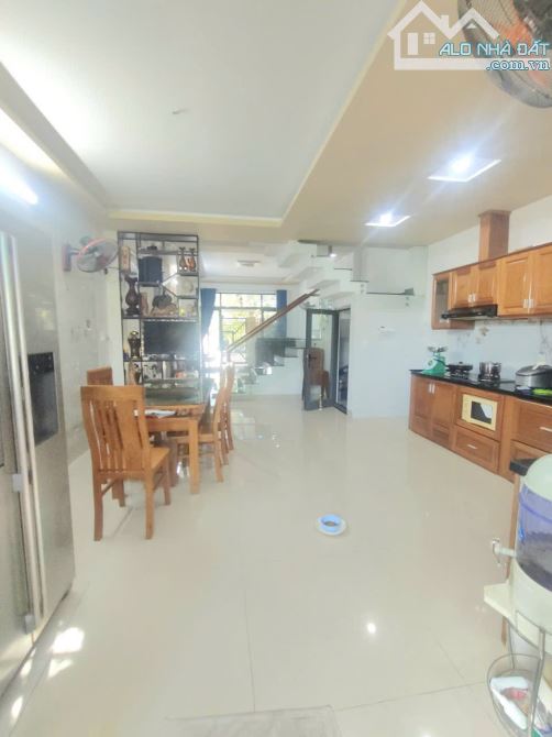 🔥 Kiệt oto gần Mặt tiền Dũng Sĩ Thanh Khê, Cao Đẳng Thương Mại – 85m2 x3 tầng – hơn 3 tỷ - 1