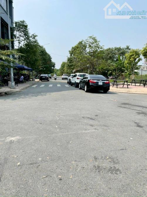 Bán Đất Trục Đường D2 thuộc KDC D2D P.Thống Nhất cách Đường N1 chỉ 1 xẹc 20M - 1