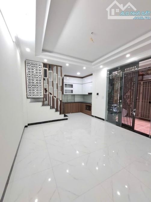 BÁN NHÀ 5 TẦNG MỚI CỨNG TẠI NAM DƯ LĨNH NAM - 1