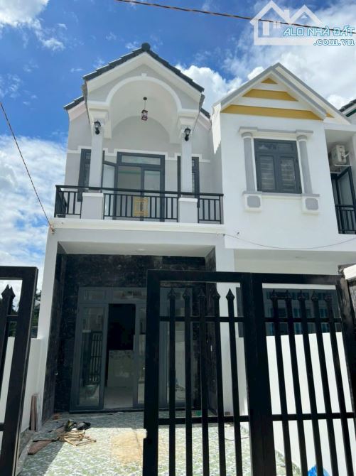 Chỉ 480tr Nhận Ngay Nhà 1 Lầu 1 Trệt Sân Xe Hơi, Ngay Ngã 3 Bình Ý Sổ Riêng Cầm Tay Sẵn - 2