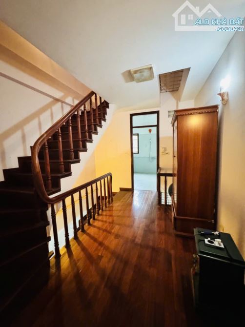 Bán nhà Ngọc Lâm- Nguyễn Văn Cừ- Long Biên- DT 60m2 x 4 tầng x 8.1 tỷ, ô tô cách nhà 30m. - 2