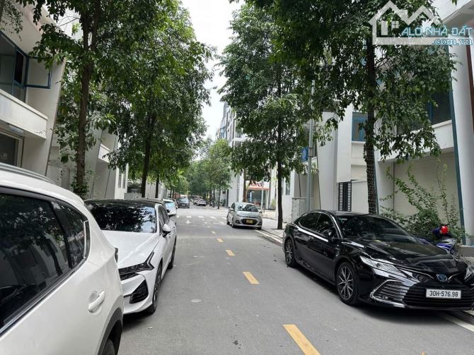 BÁN NHÀ GALAXY VẠN PHÚC,DIỆN TÍCH 90M NHÀ 6 TẦNG THANG MÁY MT 5,2M 25,8 TỶ. KINH DOANH TỐT - 2