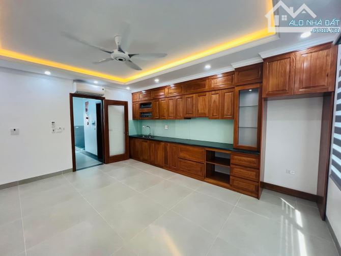 Toà Nhà Mặt Phố Hồ Tùng Mậu, 55m2, 8 Tầng Thang Máy, Có Hầm, View Hồ, Vỉa hè, 27.6 tỷ - 3