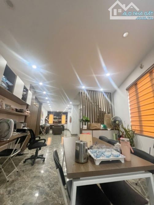 Cực hiếm- Nguyễn Văn Cừ- Ngọc Lâm- Long Biên- 6 tầng- gara Ô tô- thang máy. Giá 9.5 tỷ - 3
