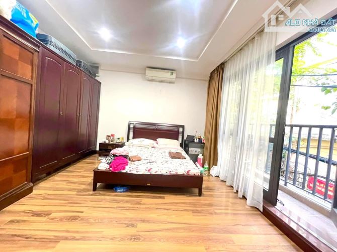 BÁN NHÀ PHÂN LÔ Ô TÔ TRÁNH PHÙNG CHÍ KIÊN, CẦU GIẤY_ DT 60M x 5T_SÁT PHỐ. GIÁ CHỈ 16 TỶ - 5