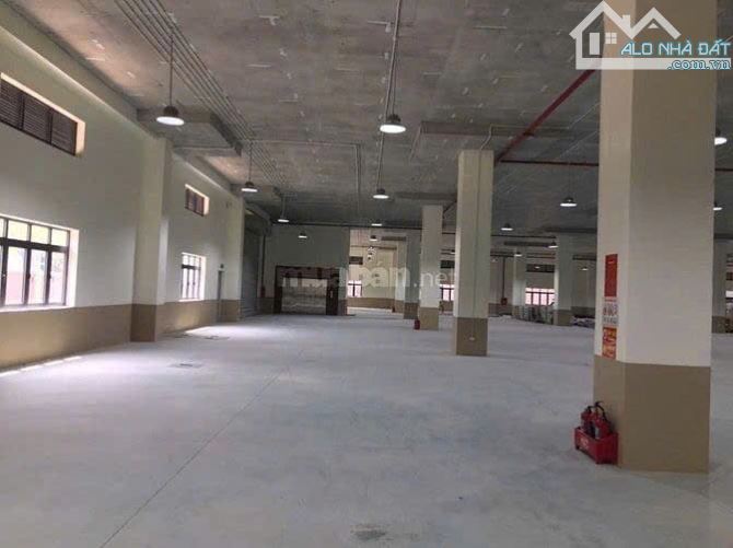 Cho thuê 4000m2 x 3 tầng  kho xưởng cụm CN Tân Tiến , Huyện Văn Giang, Hưng Yên.