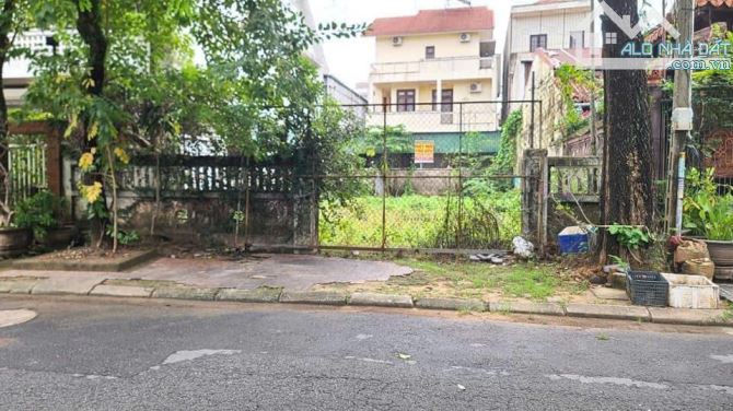 Bán Đất Khổ Biệt Thự đường Phan Văn Trường, P. Vỹ Dạ.