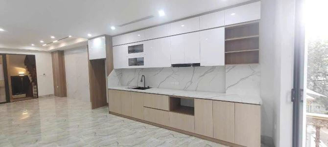 Siêu phẩm nhà Ngọc Lâm, Long Biên 50M2, 7 Tầng, GARA, THANG MÁY, FULL NỘI THẤT CAO CẤP.