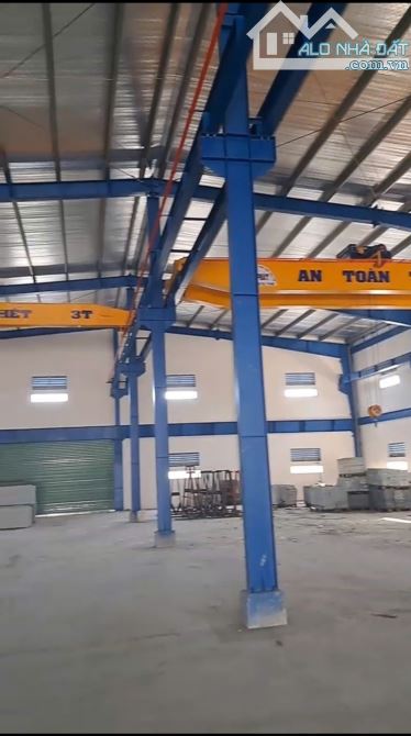 CHO THUÊ NHÀ XƯỞNG CÓ CẨU TRỤC ĐƯỜNG CONT CHẠY 24/24 THUẬN TIỆN SẢN XUẤT