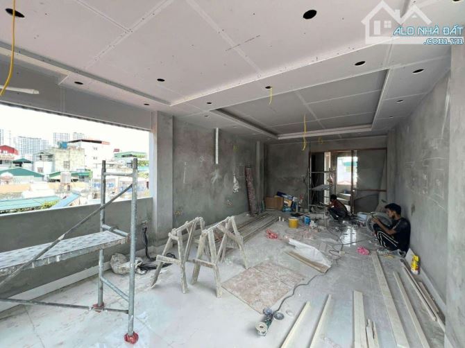 Phân lô Vương Thừa Vũ, 9 tầng thang máy, văn phòng, 60m2, chỉ 18 tỷ