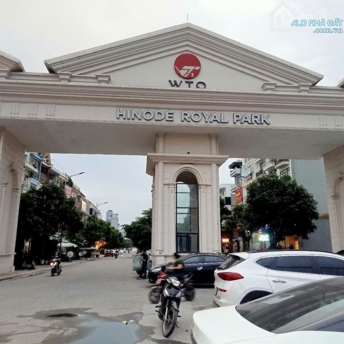 NHÀ ĐẸP 5 TẦNG NỘI THẤT ĐẸP ,GẦN GA ,MÊ TRÔ NHỔN -DT40M- GIÁ HƠN 5TY