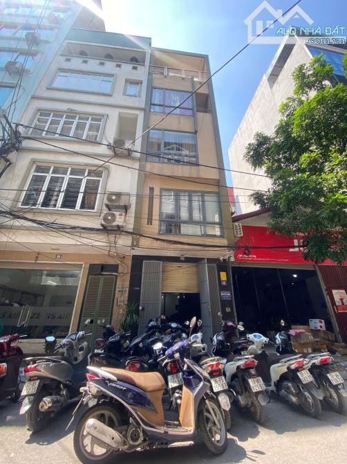 Cho thuê nhà ngõ 45 Đồng Me - Mễ Trì. DT 50m, 4,5 tầng, MT 4m, có ĐH. Giá 25 triệu - 1