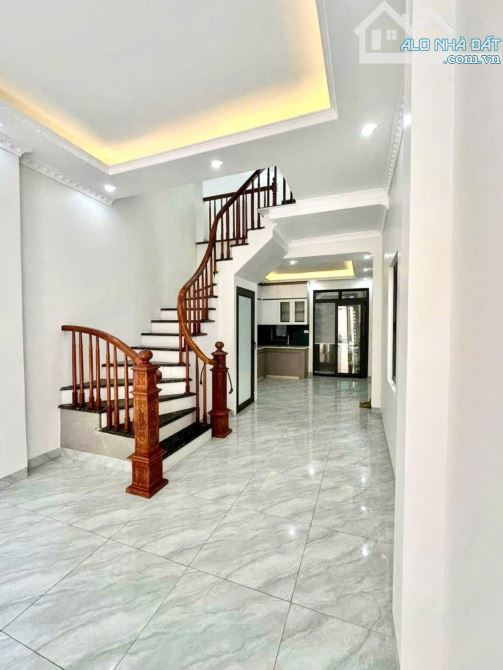 Bán nhà lô góc 2 mặt thoáng, giá 8 tỷx (35m²*5T)  full nội thất, về ở ngay - 1