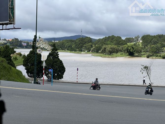 BÁN CĂN KHÁCH SẠN PHẦN THÔ VỊ TRÍ CỰC KỲ ĐẮT ĐỊA VIEW TRỰC DIỆN HỒ XUÂN HƯƠNG - 2