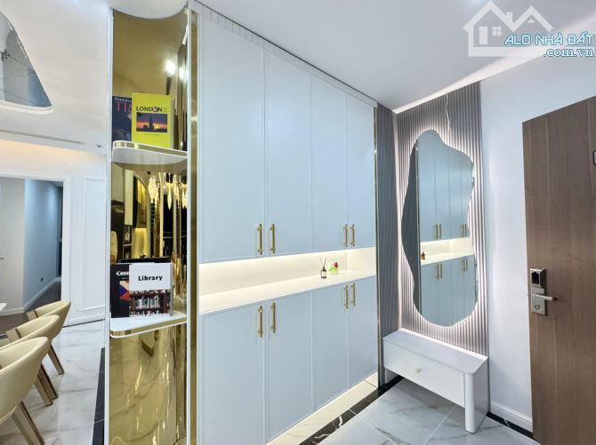Bán nhà Nguyễn Huệ - Hải Triều, Bến Nghé, Quận 1, dt: 4,3x18, 3 lầu mới đẹp - 4