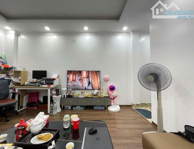 Bán nhà Hoàng Đạo Thành 40m*6 tầng mặt tiền 4m giá 12 tỷ - 5