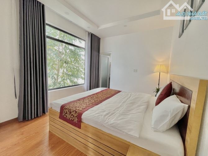 👉Villa Hẻm ô tô lớn Sổ riêng Hùng Vương, Phường 9, Đà Lạt, đường trước nhà rộng - 6
