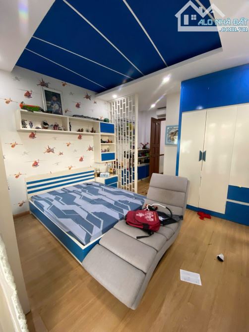 Bán nhà góc 2 MTKD Lê Thiệt - P. Phú Thọ Hoà - DT: 7x19m - lửng 3 lầu ST - Giá: 14.8 tỷ TL - 6