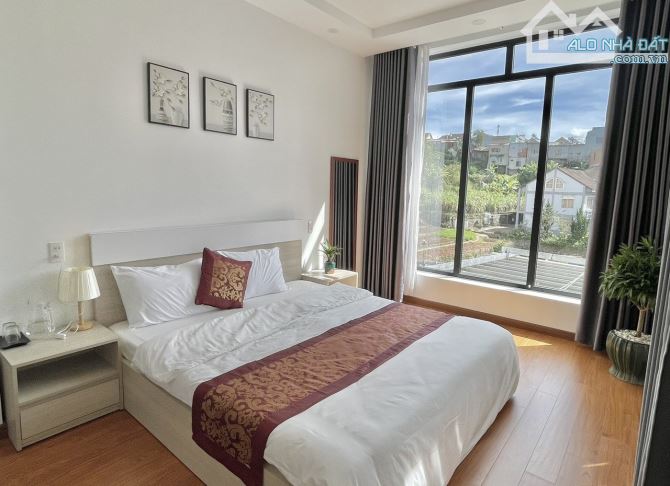 👉Villa Hẻm ô tô lớn Sổ riêng Hùng Vương, Phường 9, Đà Lạt, đường trước nhà rộng - 7