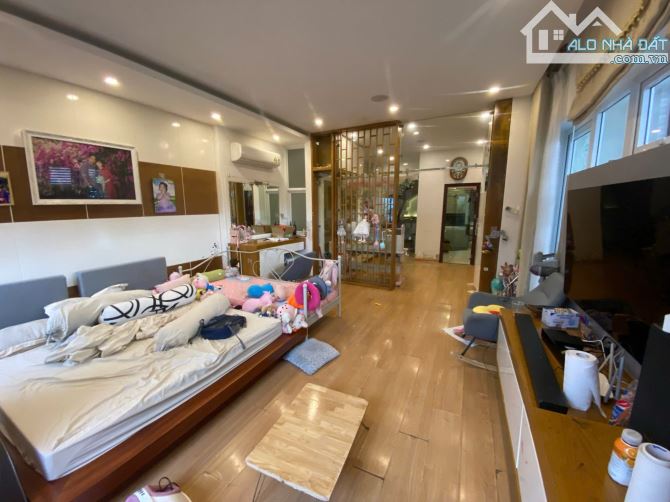 Bán nhà góc 2 MTKD Lê Thiệt - P. Phú Thọ Hoà - DT: 7x19m - lửng 3 lầu ST - Giá: 14.8 tỷ TL - 7