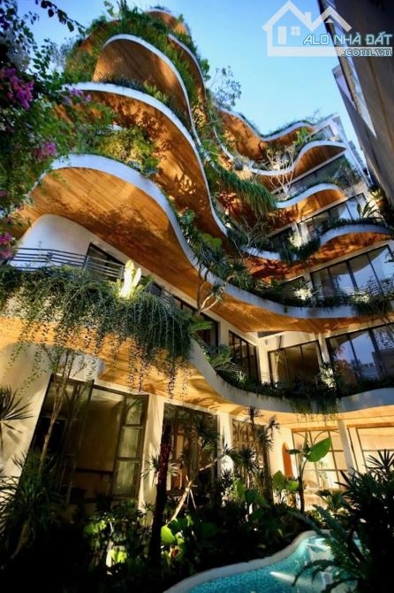 Tòa Nhà Căn Hộ Cao Cấp 27 Phòng Có Hồ Bơi. DT: 309m2, 6 Tầng. Có HĐ Thuê 500Tr/Tháng