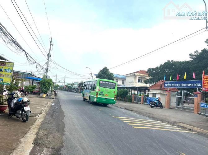 137m2 thổ mặt tiền nhựa Nguyễn văn thanh. Bình trinh đông_ Tân trụ Long An 759 triệu