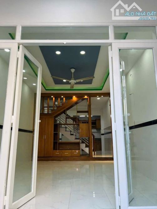 BÁN NHÀ GIÁP TẠ QUANG BỬU-80M2-SỔ VUÔNG VỨC-KHU DÂN CƯ HIỆN HỮU- NHỈNH 4 TỶ