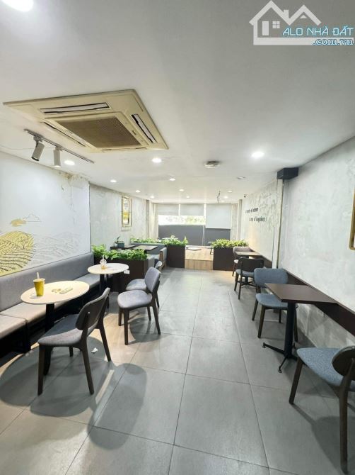 MP Lạc Long Quân 55m2 x 7T, thang máy, 2 thoáng trước sau, vỉa hè rộng, Giá 24 tỷ - 1