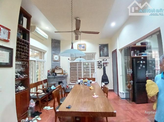 BÁN GẤP BIỆT THỰ KĐT MỸ ĐÌNH, HÀNG XÓM QUAN CHỨC, AN NINH TUYỆT ĐỐI. 200M GIÁ TT - 1