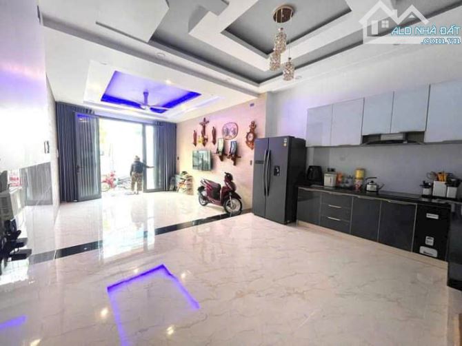 BÁN NHÀ ĐẸP TRUNG TÂM P. TRUNG DŨNG ĐƯỜNG XE HƠI 70M2 CHỈ 2.85 TỶ - 1