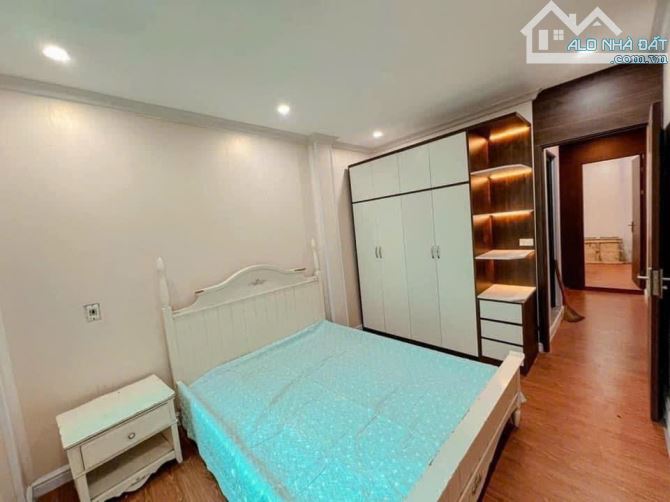 Nhà đẹp Yên Xá Thanh Trì 32m2, 5 tầng chỉ 4.25 tỷ cực gần ô tô. - 2