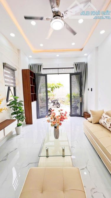 BÁN NHÀ ĐƯỜNG LÊ ĐỨC THỌ, PHƯỜNG 17, GÒ VẤP, HẺM XE HƠI, 43M2, 2 TẦNG, 3 PHÒNG NGỦ. - 2