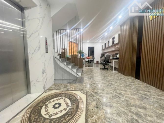 Nhà đẹp 6 tầng Ngô Gia Tự Thượng Thanh Long Biên, DT 70m2, MT 4.3m, Gara Ô tô, Giá 9.2 tỷ - 3