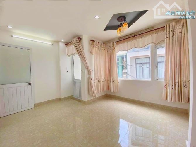 💥 Hải Châu - Bán nhà 2 Tầng kiệt Hoàng Diệu, DT 65m2, 3 PN, chỉ 3 tỷx - 4