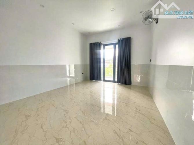 BÁN NHÀ ĐẸP TRUNG TÂM P. TRUNG DŨNG ĐƯỜNG XE HƠI 70M2 CHỈ 2.85 TỶ - 4