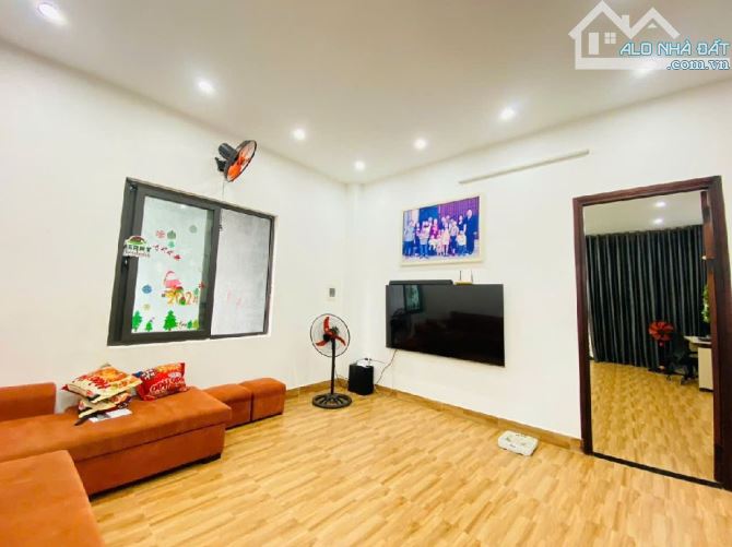 MT HẢI PHÒNG - 3 TẦNG 3 MẶT THÔNG THOÁNG - NỞ HẬU - DTĐ 82M2 - 13,9 TỶ - 6