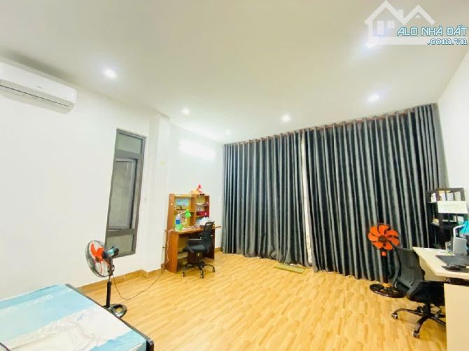 MT HẢI PHÒNG - 3 TẦNG 3 MẶT THÔNG THOÁNG - NỞ HẬU - DTĐ 82M2 - 13,9 TỶ - 10