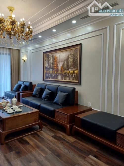 Bán nhà đẹp phố sầm uất Trần Thành Ngọ Kiến An dt 80m - mt 4 m - 6 tầng thang máy - 9