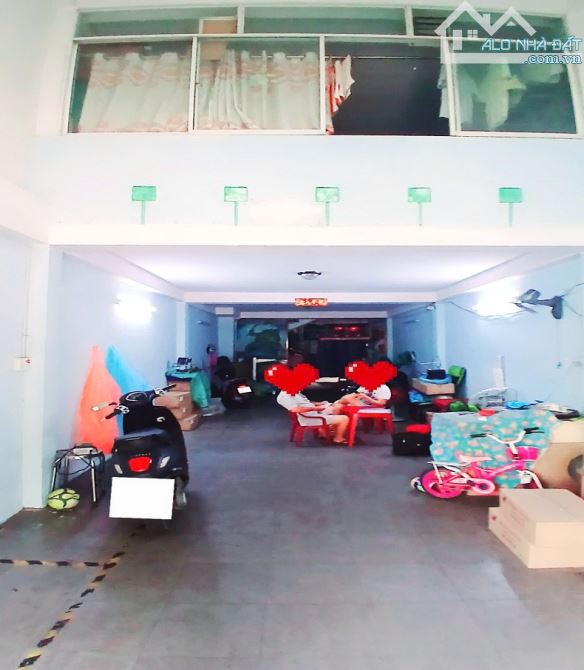 Bán nhà mặt tiền kinh doanh Văn Thân, P8, Q6, 160m2, 4 tầng, nở hậu, giá rẻ